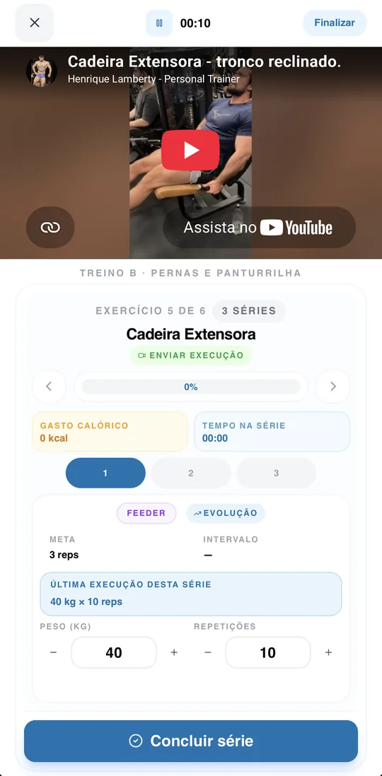 Tela do exercício, com vídeo da execução, séries, carga e repetições